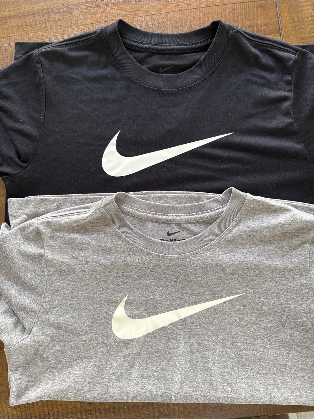 2 Boys Nike Dri Fit shirts size Large